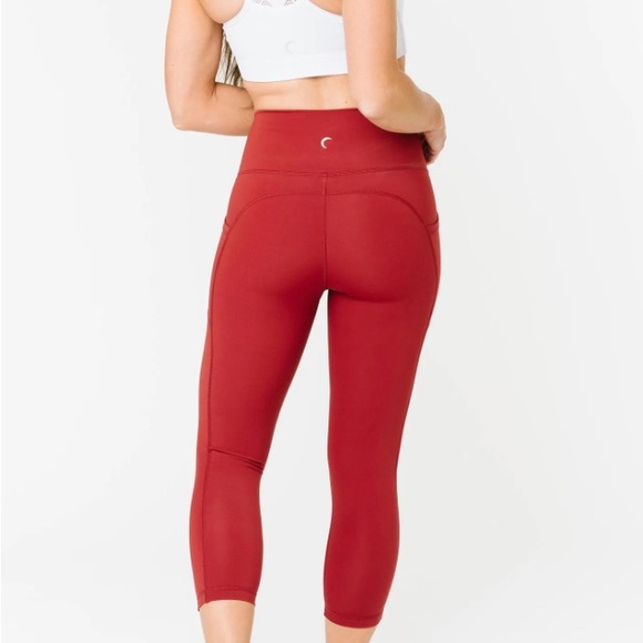 Zyia Red Pocket Brilliant Hi-Rise Capri-20” - Picture 4 of 6